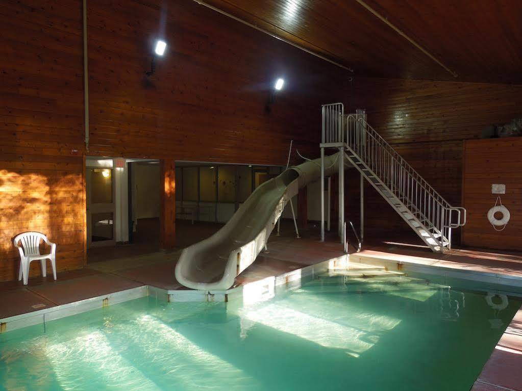 Baymont By Wyndham Essex Burlington Area Hotel Kültér fotó