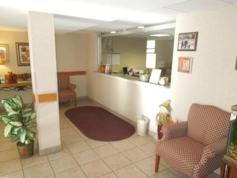 Baymont By Wyndham Essex Burlington Area Hotel Kültér fotó